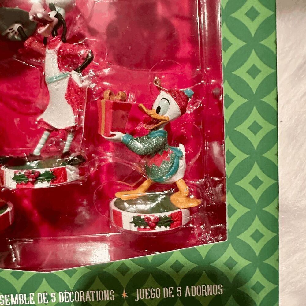NEW Santa Mickey Mouse & Friends Sketchbook Ornament 8-pc Set 2023 New in Box - Picture 6 of 9